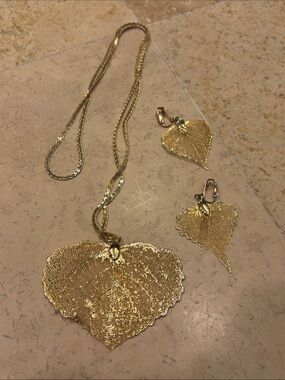 Vintage Gold Leaf Necklace/Earring Set